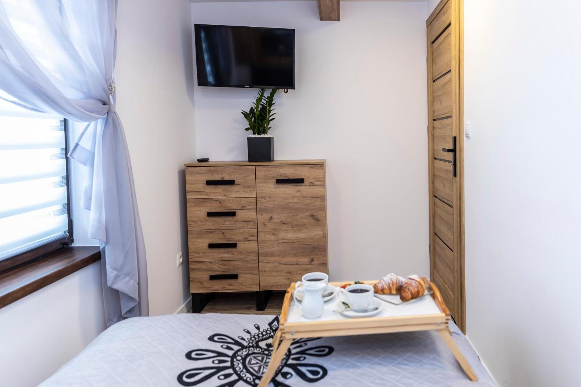 Apartament Tatravika Z Basenem I Widokiem Koscielisko Luaran gambar